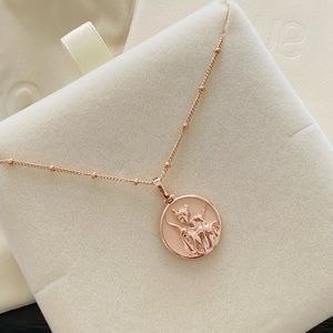 Awe inspired Artemis pendant necklace mini